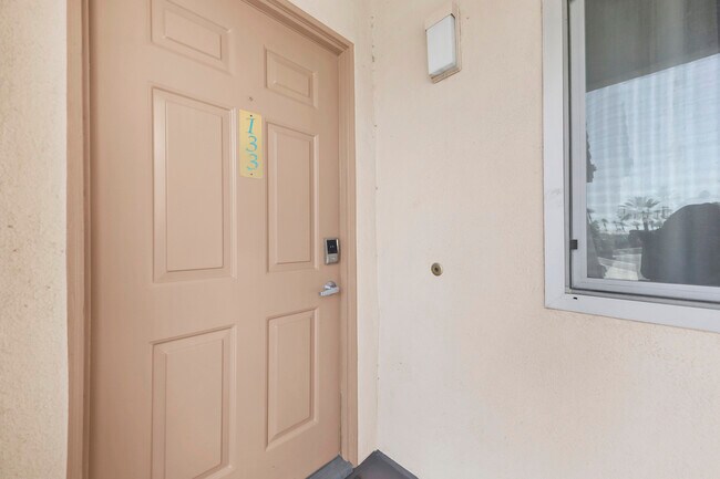 Foto del edificio - 78133 Crimson Ct