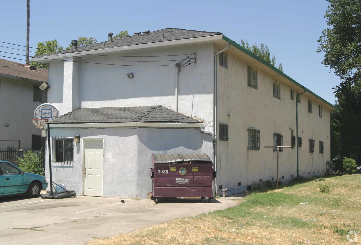 Building Photo - 3236 X St
