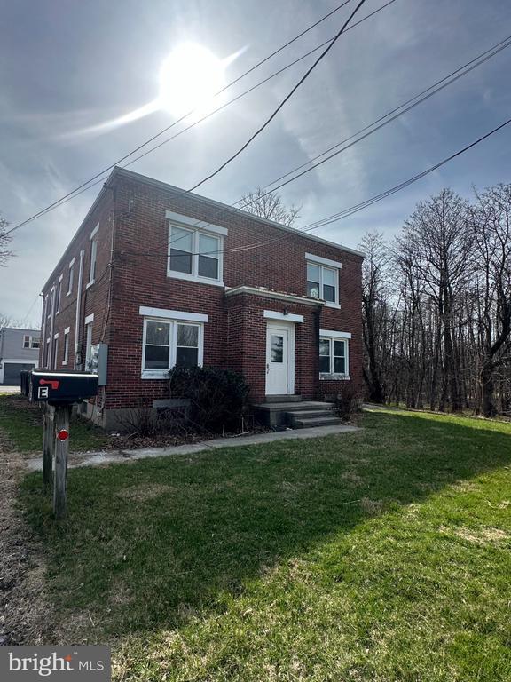 Building Photo - 548 Hershey Rd