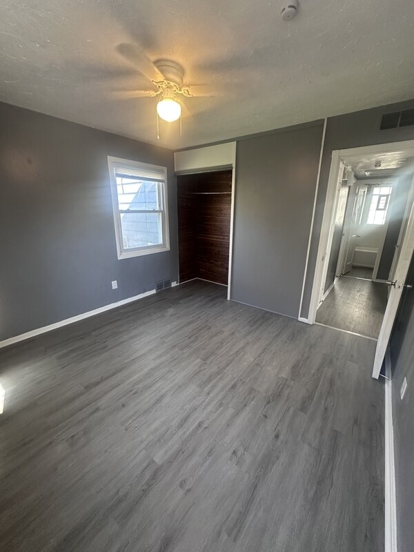 Foto del edificio - 16313 Clearview Ave