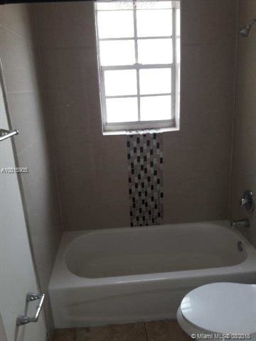 Foto del edificio - 2551 NW 13th St