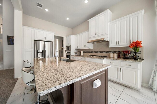 Foto del edificio - 253 Fannin Battleground Ln