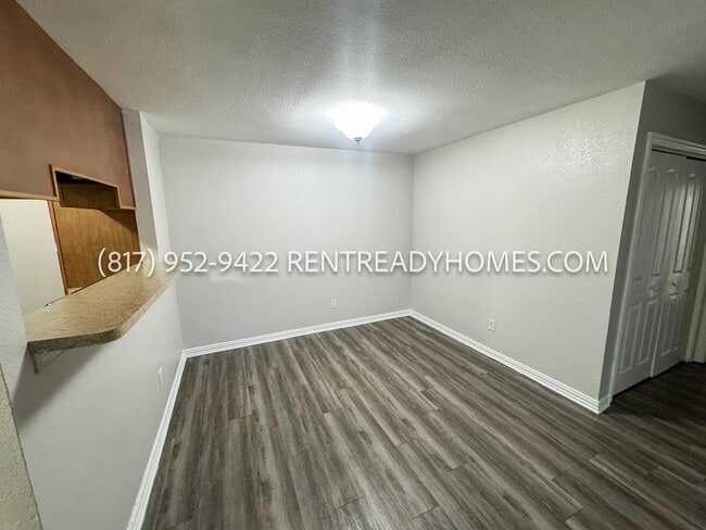 Foto del edificio - 8110 Skillman St