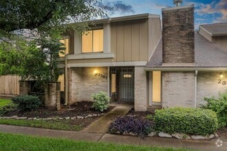 Building Photo - 2387 Crescent Park Dr