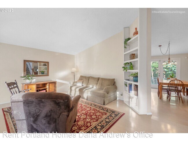 Building Photo - 3 br, 2 bath House - 8415 SE Clatsop Ct