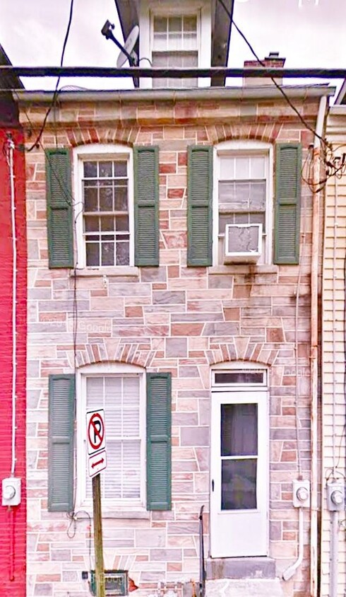 Foto principal - 339 East Marion Street Lancaster, PA 17602