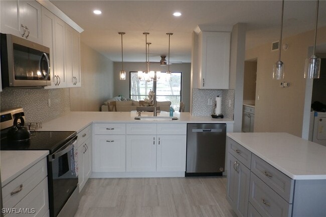 Foto del edificio - 12621 Kelly Sands Way