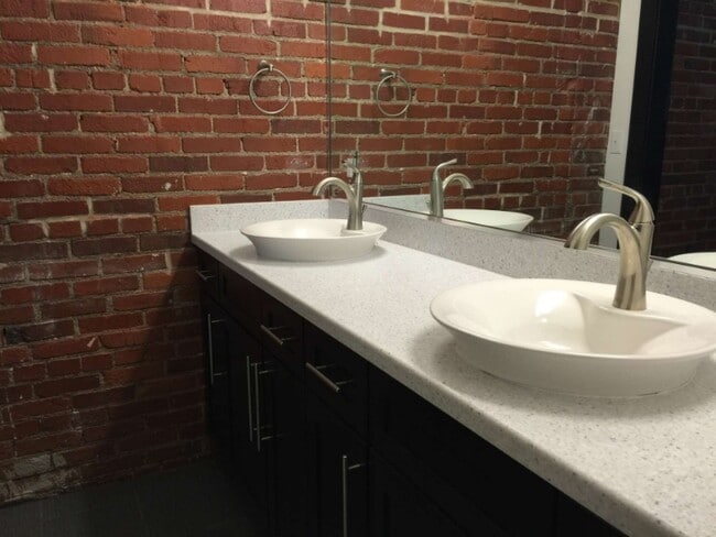 Photo - 168 S 19th St Apartment