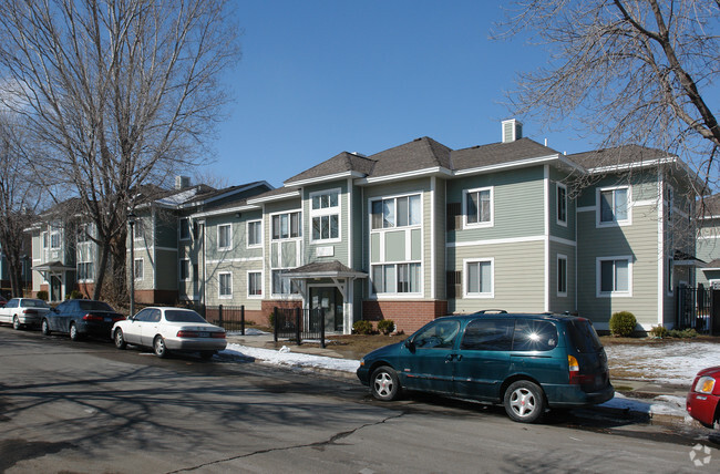 Building Photo - Cecil Newman Apartments