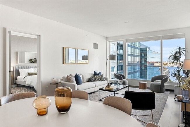 Building Photo - 150 Seaport Blvd