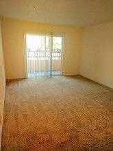 Building Photo - 160 SE Washington St