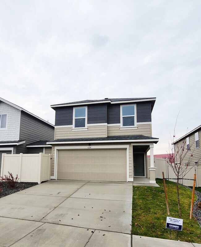 Foto del edificio - Move-in Special: $500 off! Brand New, Beau...