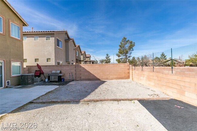 Foto del edificio - 3816 Hollycroft Dr