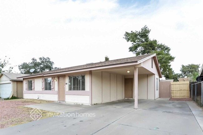 Building Photo - 7124 W Flower St
