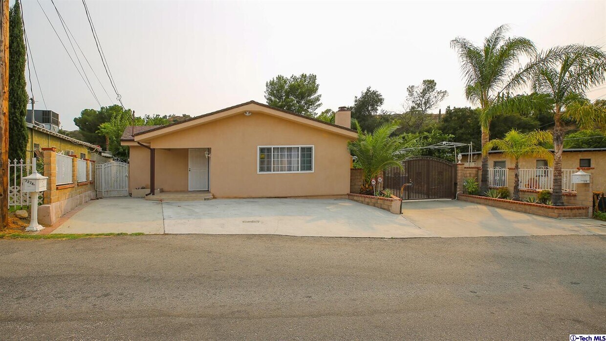 7274 Valaho Dr, Los Angeles, CA 91042 House for Rent in Los Angeles