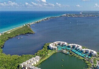 Building Photo - 5799 NE Island Cove Way