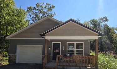 Building Photo - 12 New Sugar Creek Rd