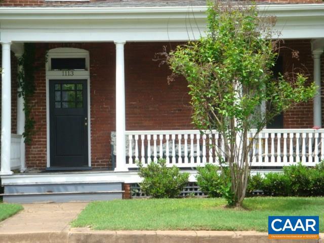 Foto del edificio - 1113 E Jefferson St