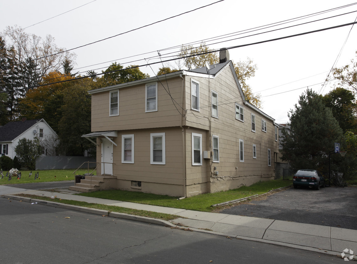 Primary Photo - 41 Ellis Ave