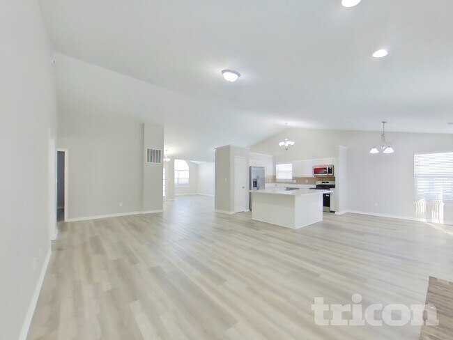 Foto del edificio - 993 Harvest Ridge Dr