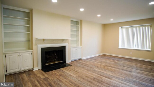 Building Photo - 2308 Aspen Cir