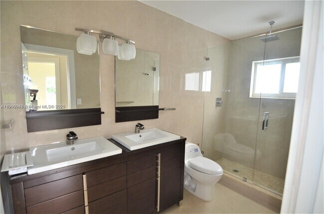 Foto del edificio - 10820 SW 126th St