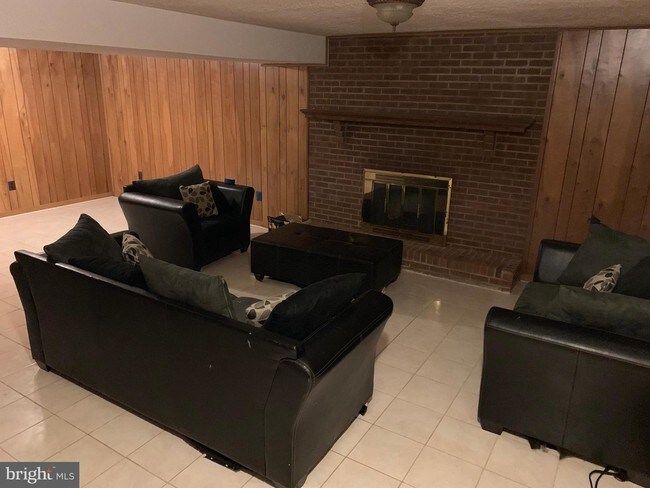 Foto del edificio - 12402 Proxmire Dr