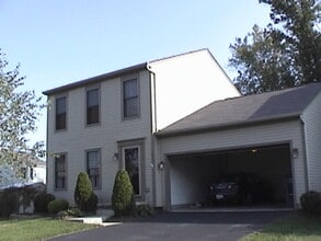 Building Photo - 665 Arden St