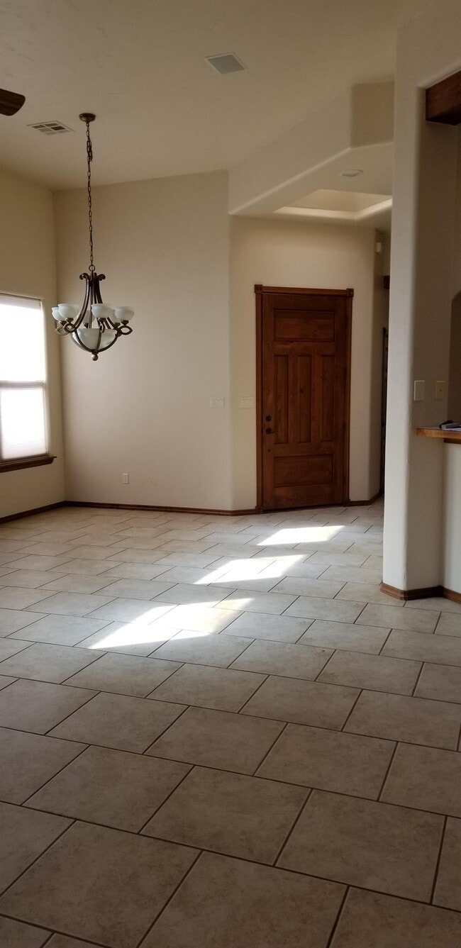 Building Photo - 1536 Fairway Village Dr