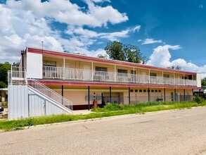 Building Photo - 2123 15th St