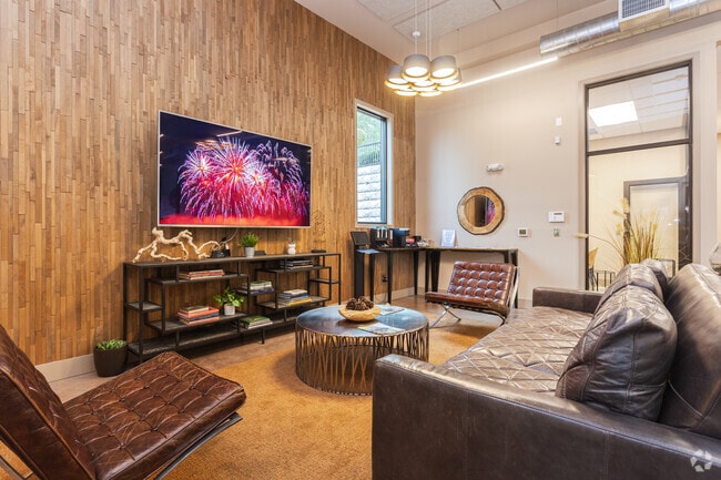 Oficina de arrendamiento - Grandview Apartments