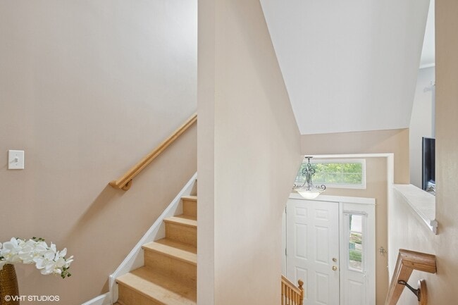 Building Photo - 983 Mayfair Ct