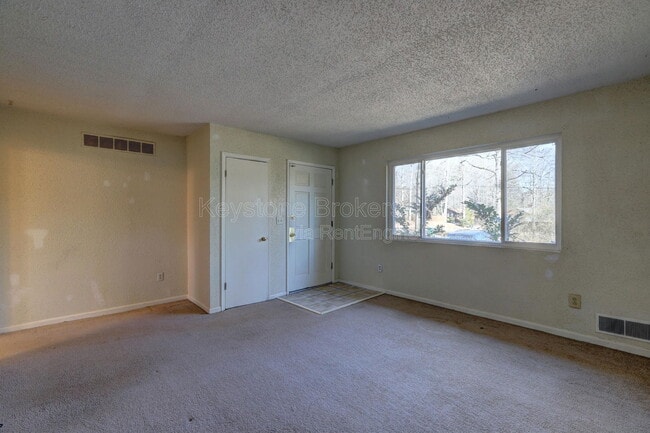 Foto del edificio - 2223 Davis Rd SW