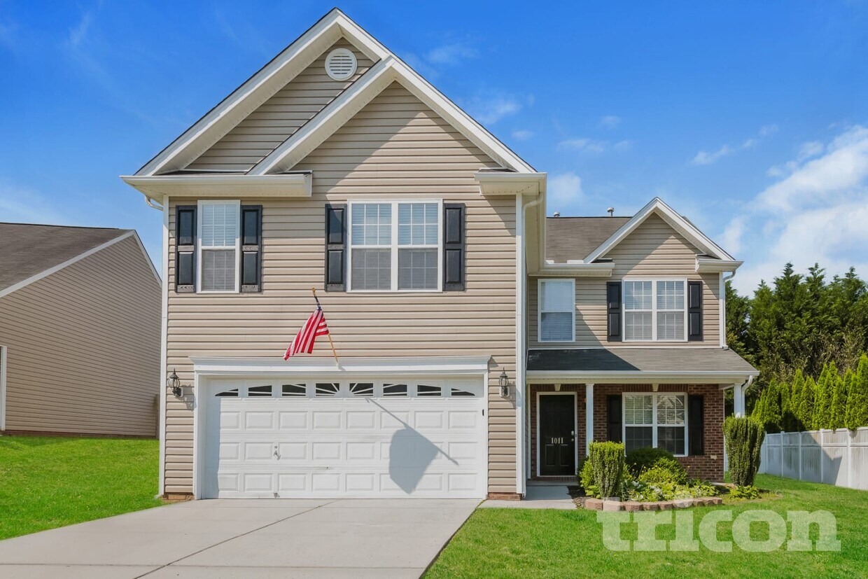 Primary Photo - 1011 Ronald Rd