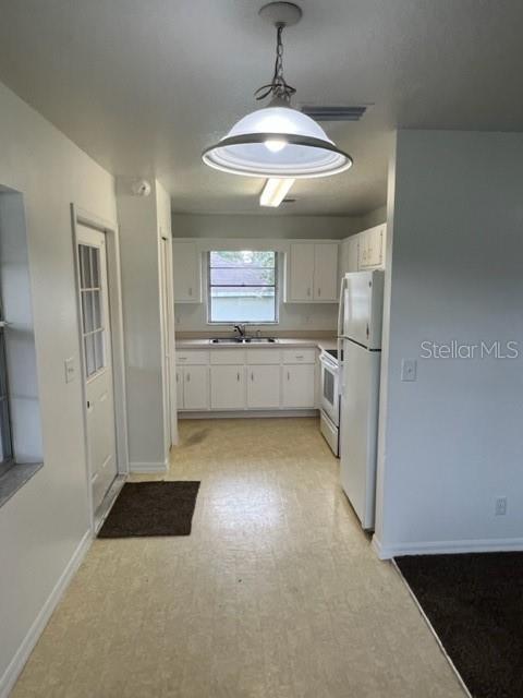 Building Photo - 1 Hemlock Radial Dr