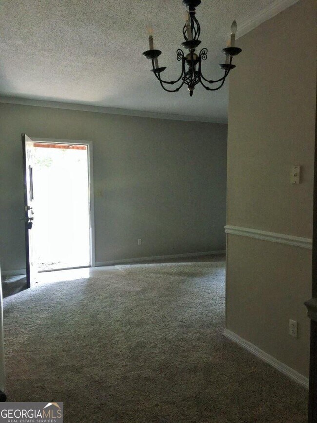 Foto del edificio - 214 Knodishall Dr