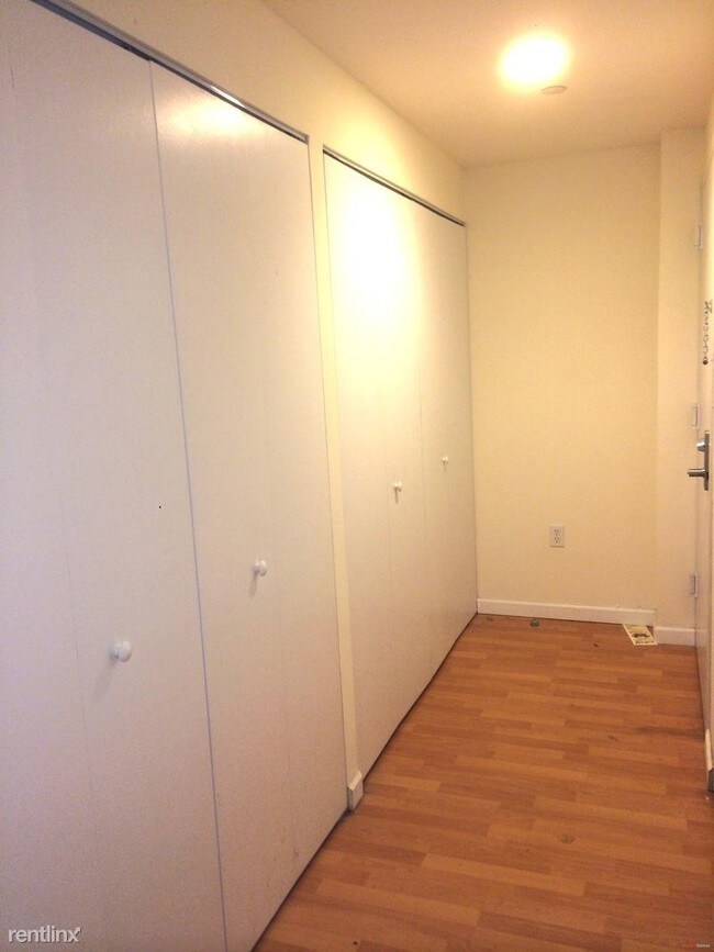 Foto del edificio - 2740 27th St