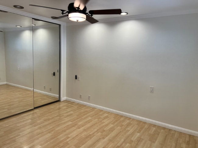 Building Photo - 5978 Montalvo Dr