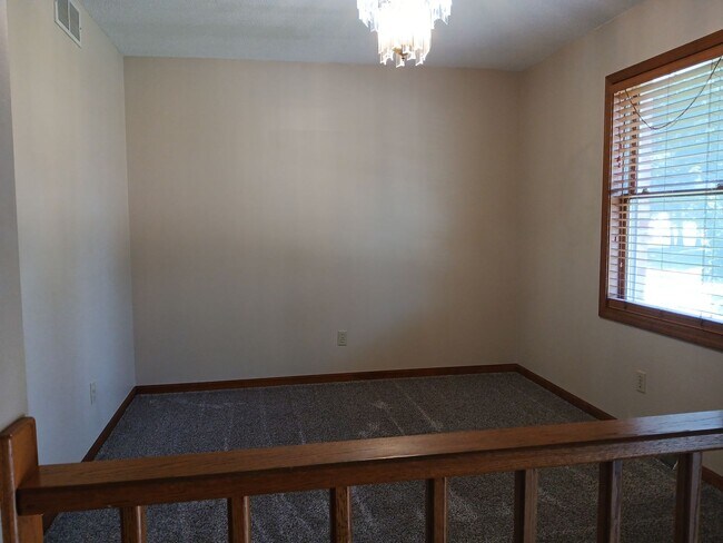 Foto del edificio - 3 bedrooms, 2.5 bathrooms, 2 car garage, with bonus flex room!