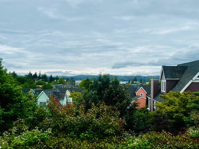 Foto del edificio - Adorable Townhouse Located in Downtown Pou...