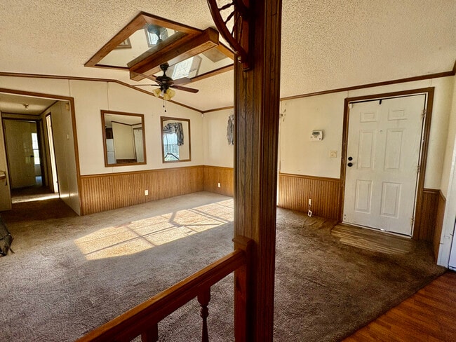 Building Photo - 1054 Pecan Dr