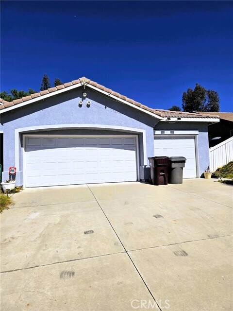 Building Photo - 25212 Hemlock Ave