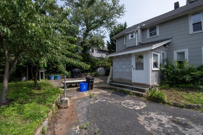 Foto del edificio - 25 Hillside Ave