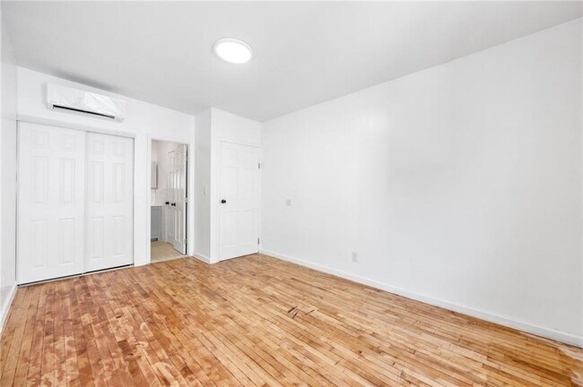 Foto del edificio - 657 Evergreen Ave