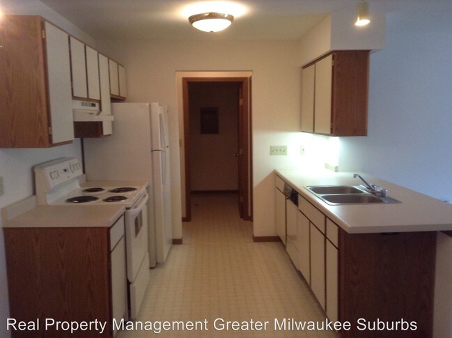 Building Photo - N91W17155 Apple Tree Ct