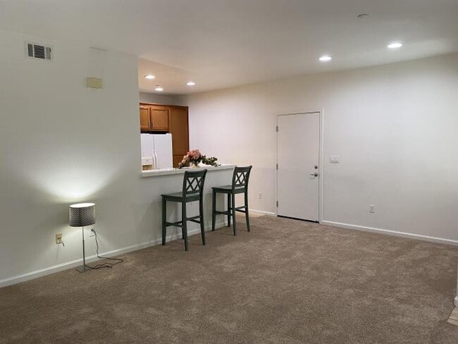 Building Photo - 2 bedroom in San Pablo CA 94806