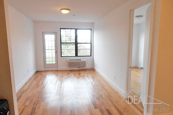 Foto principal - 689 Prospect Pl