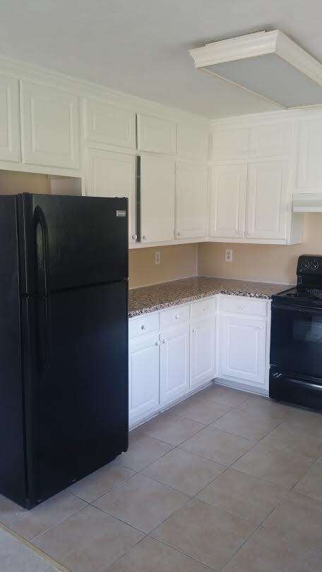 Building Photo - 3 Bedroom Ranch Home, Total Electric