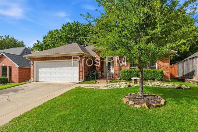 Building Photo - 2921 Meadow Glen Dr