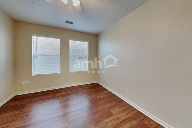 Building Photo - 5602 Darby Square Trl